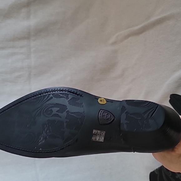 Ariat womens black cowboy boots - Picture 5 of 8